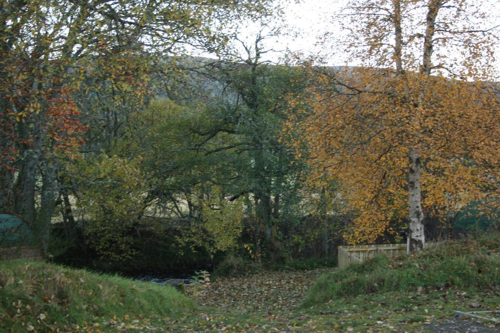 Bcc Lochness Hostel Pods Bearnock Buitenkant foto